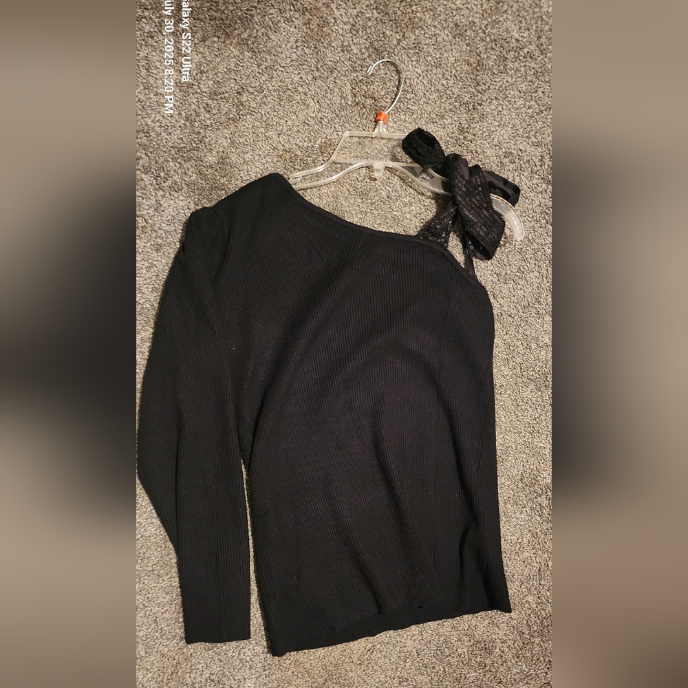 Black Ribbed Long Sleeve Top
